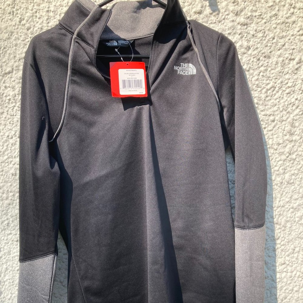 The North Face  Women Large L 1/4 Zip Long Sleeve Black/Grey Top - NWT!!!